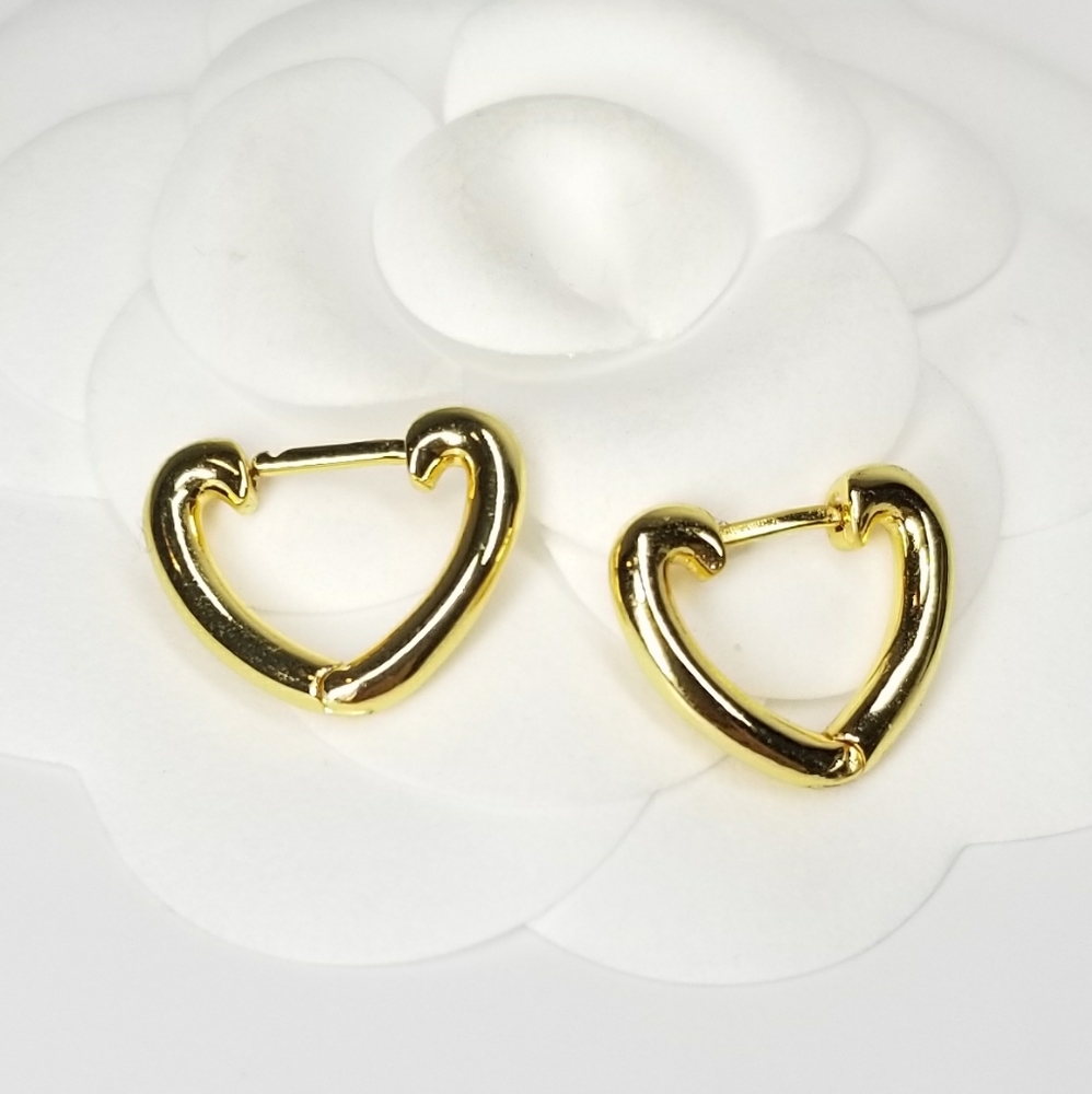 NEW Dainty Heart Tube Heart Huggie Earrings. - Picture 1 of 9